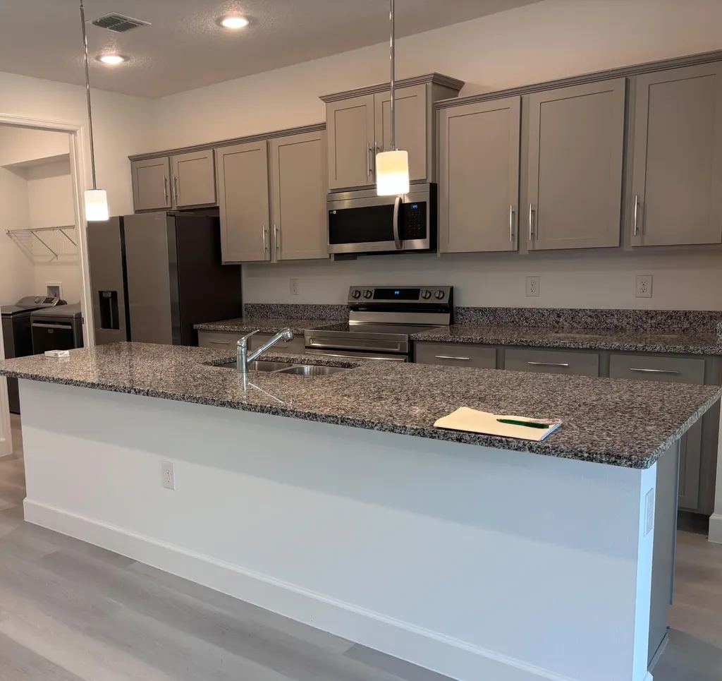 1255 Wadsworth Street SE Palm Bay FL 32909