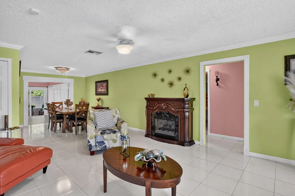 22305 SW 57th Avenue Boca Raton FL 33428