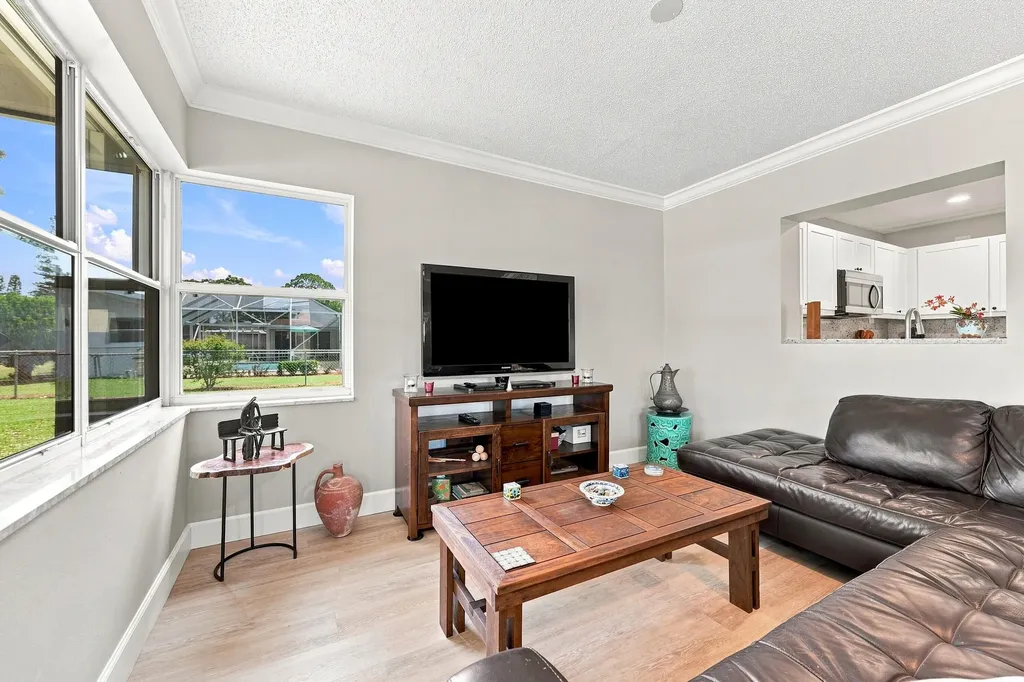 409 SE Gasparilla Avenue Port St Lucie FL 34983