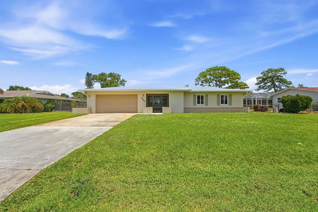 409 SE Gasparilla Avenue Port St Lucie FL 34983
