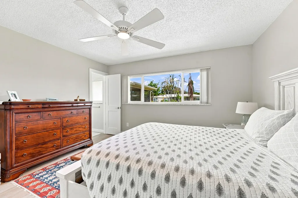 409 SE Gasparilla Avenue Port St Lucie FL 34983