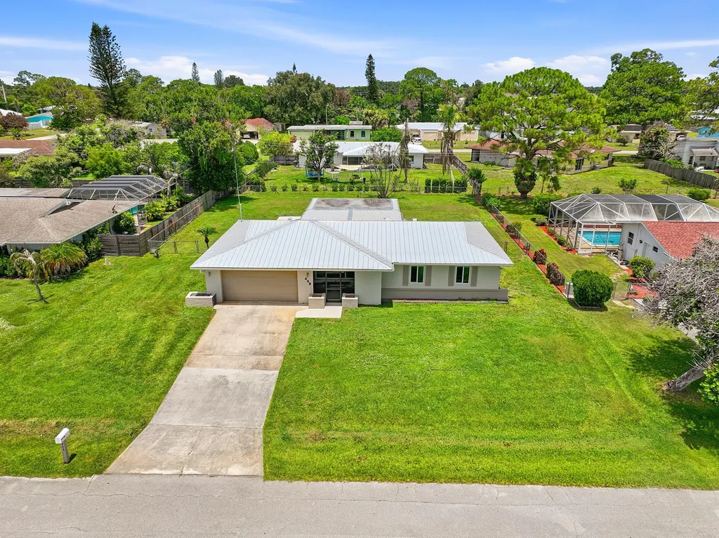 409 SE Gasparilla Avenue Port St Lucie FL 34983