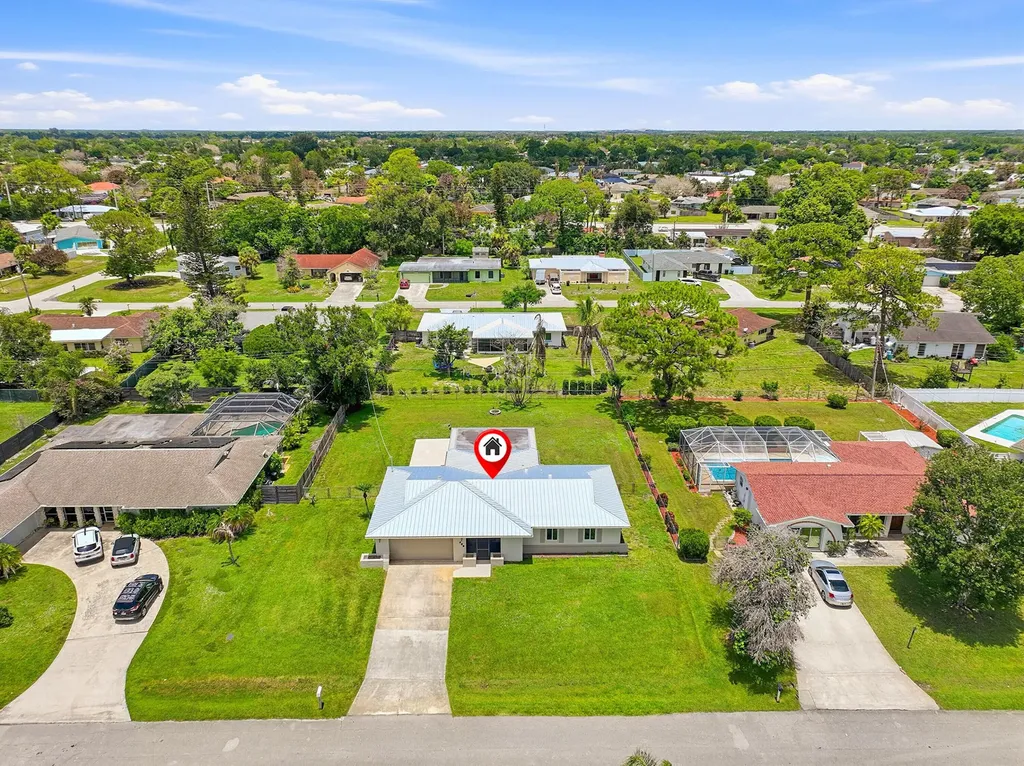 409 SE Gasparilla Avenue Port St Lucie FL 34983