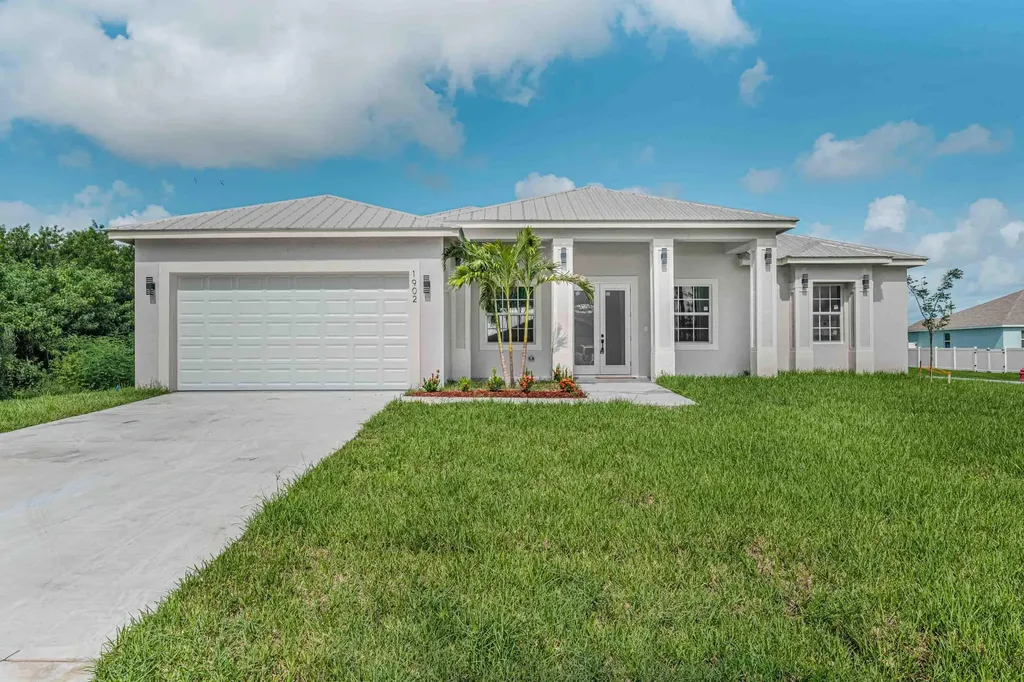 1915 SW Glenco Street Port St Lucie FL 34953