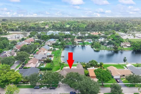 10349 SW 49th Manor Cooper City FL 33328