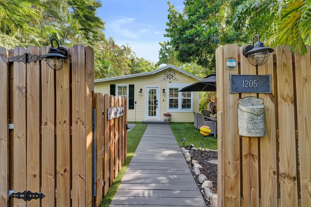 1205 SW 4th Street Fort Lauderdale FL 33312