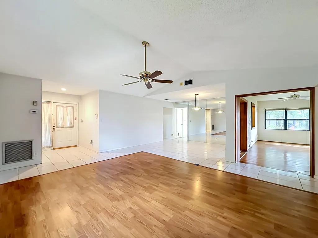 2208 Seagrape Circle Coconut Creek FL 33066
