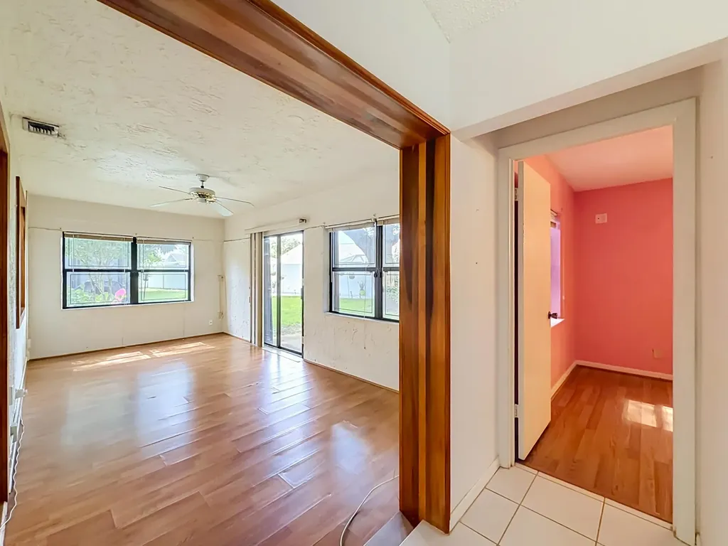2208 Seagrape Circle Coconut Creek FL 33066
