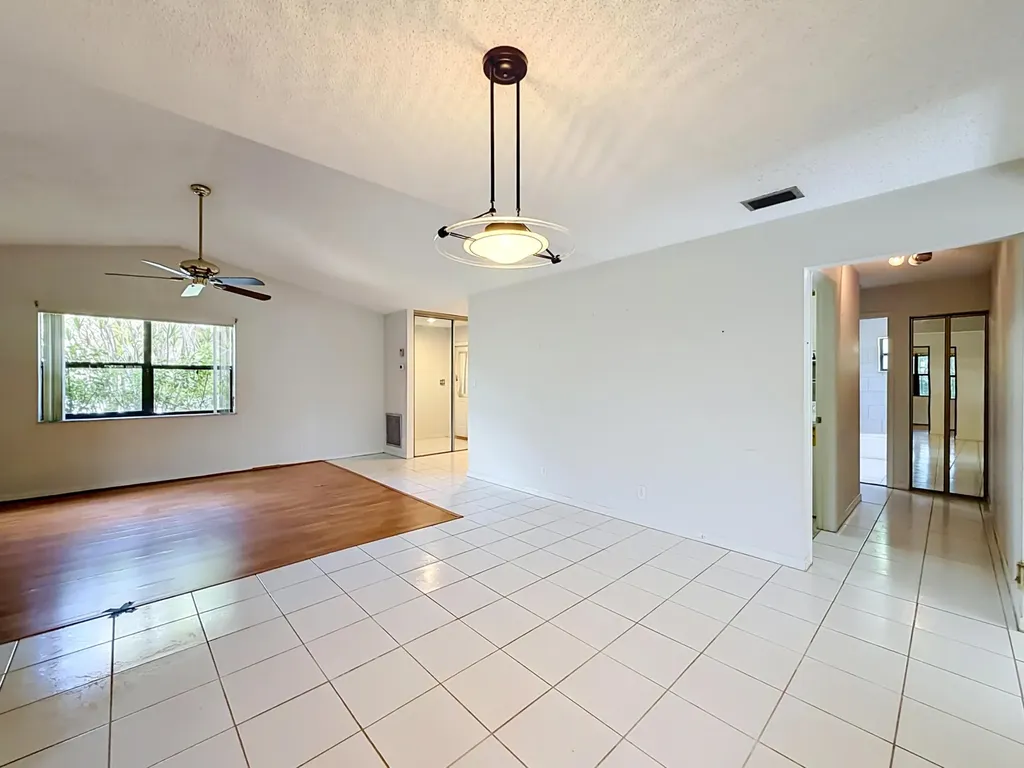2208 Seagrape Circle Coconut Creek FL 33066