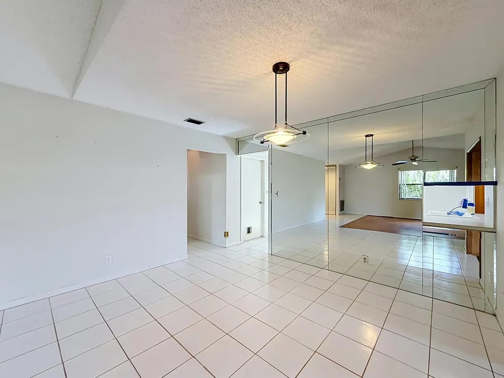 2208 Seagrape Circle Coconut Creek FL 33066