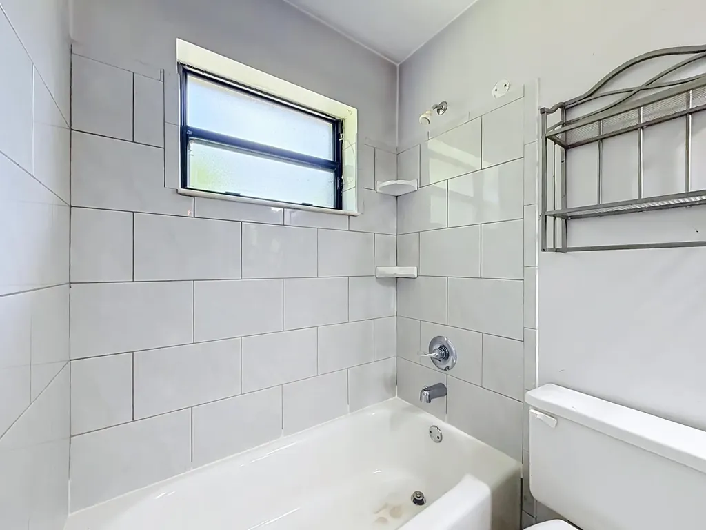 2208 Seagrape Circle Coconut Creek FL 33066