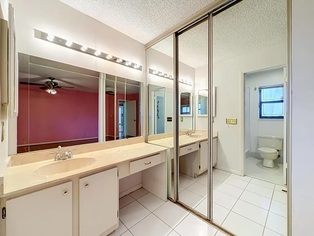 2208 Seagrape Circle Coconut Creek FL 33066
