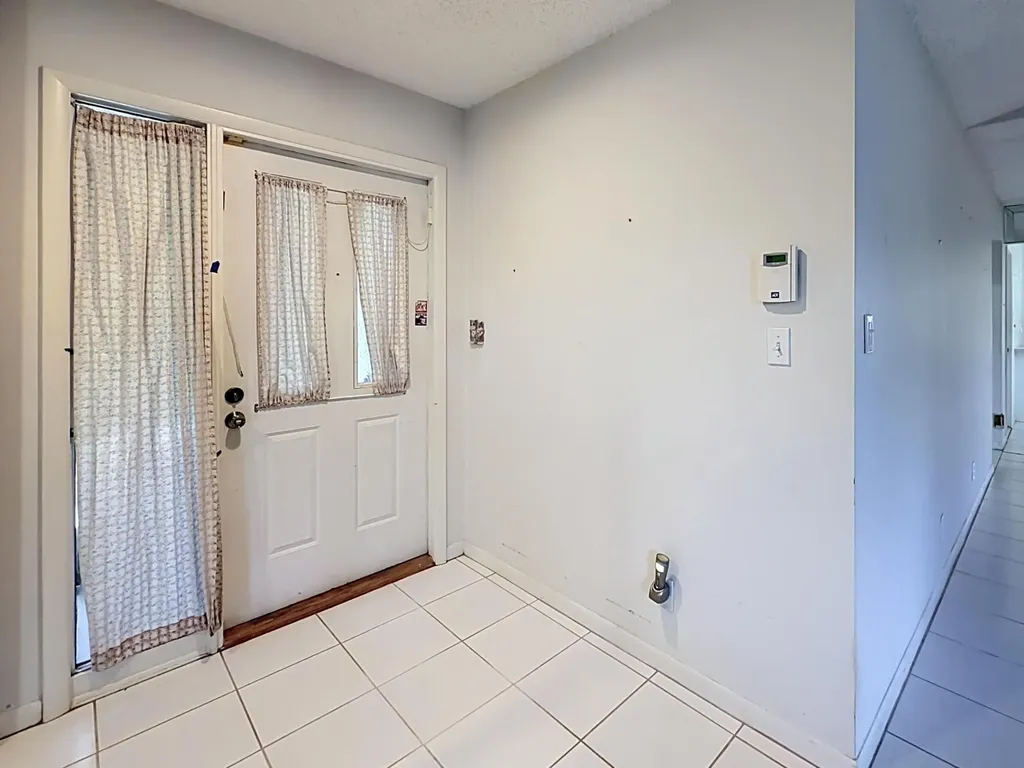 2208 Seagrape Circle Coconut Creek FL 33066