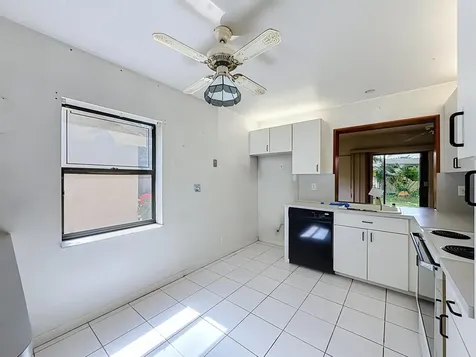 2208 Seagrape Circle Coconut Creek FL 33066