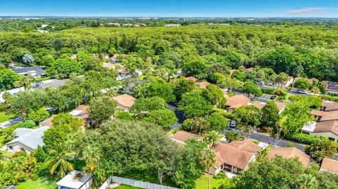 2208 Seagrape Circle Coconut Creek FL 33066