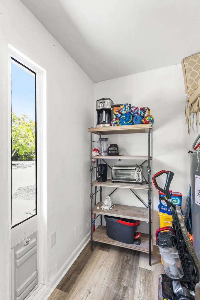 2191 Thomasson Drive Naples FL 34112