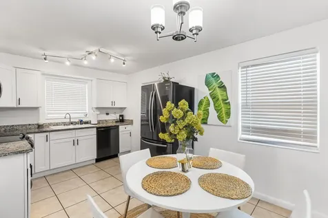 2191 Thomasson Drive Naples FL 34112