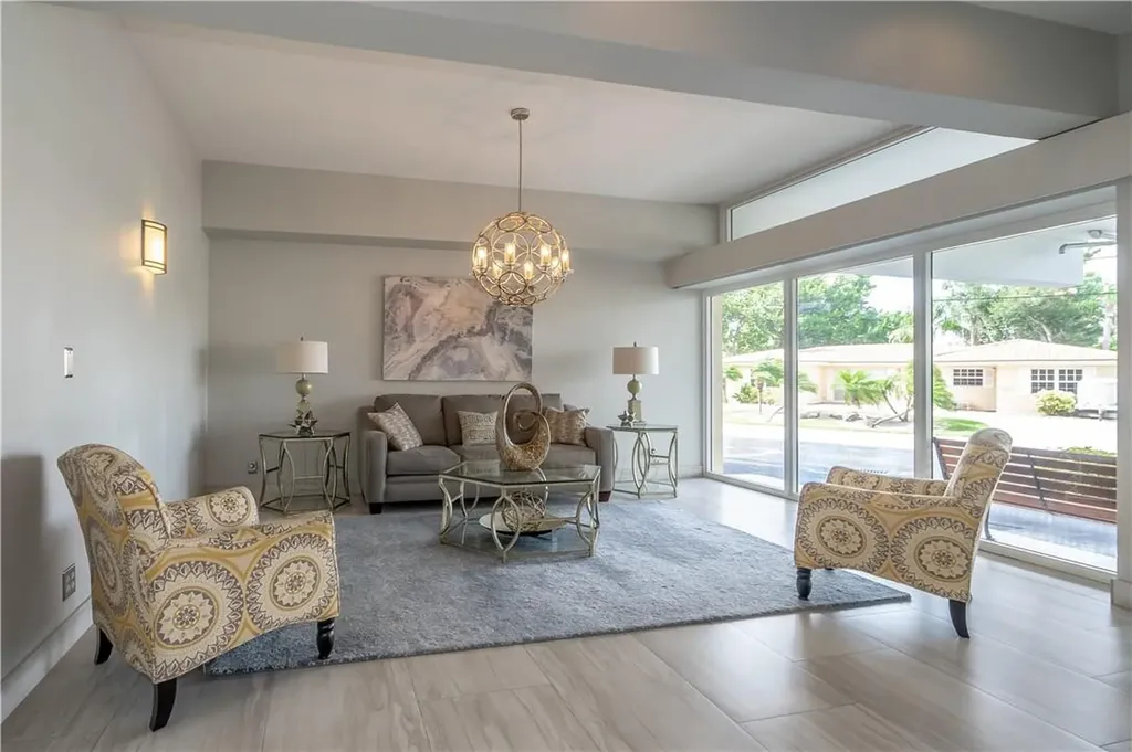 1200 Hibiscus Avenue Pompano Beach FL 33062