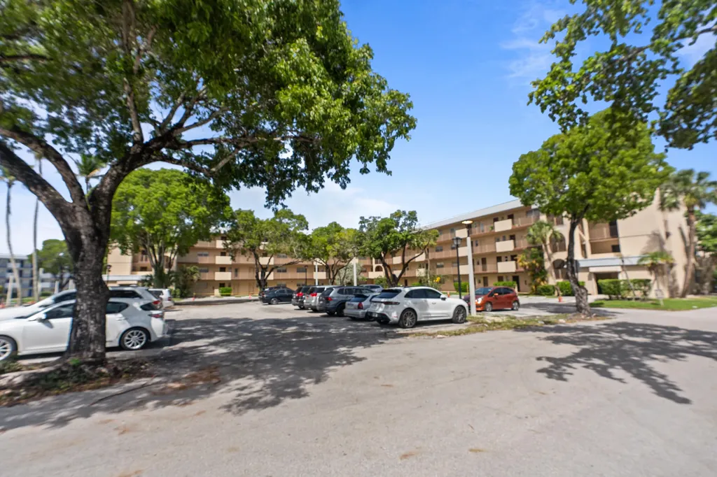 6361 N Falls Circle Drive Lauderhill FL 33319