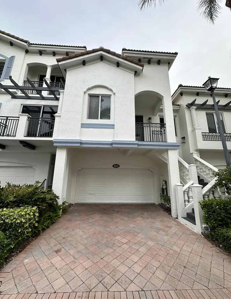 3042 Waterside Circle Boynton Beach FL 33435