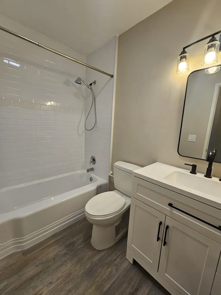 2110 NE 41st Street Lighthouse Point FL 33064