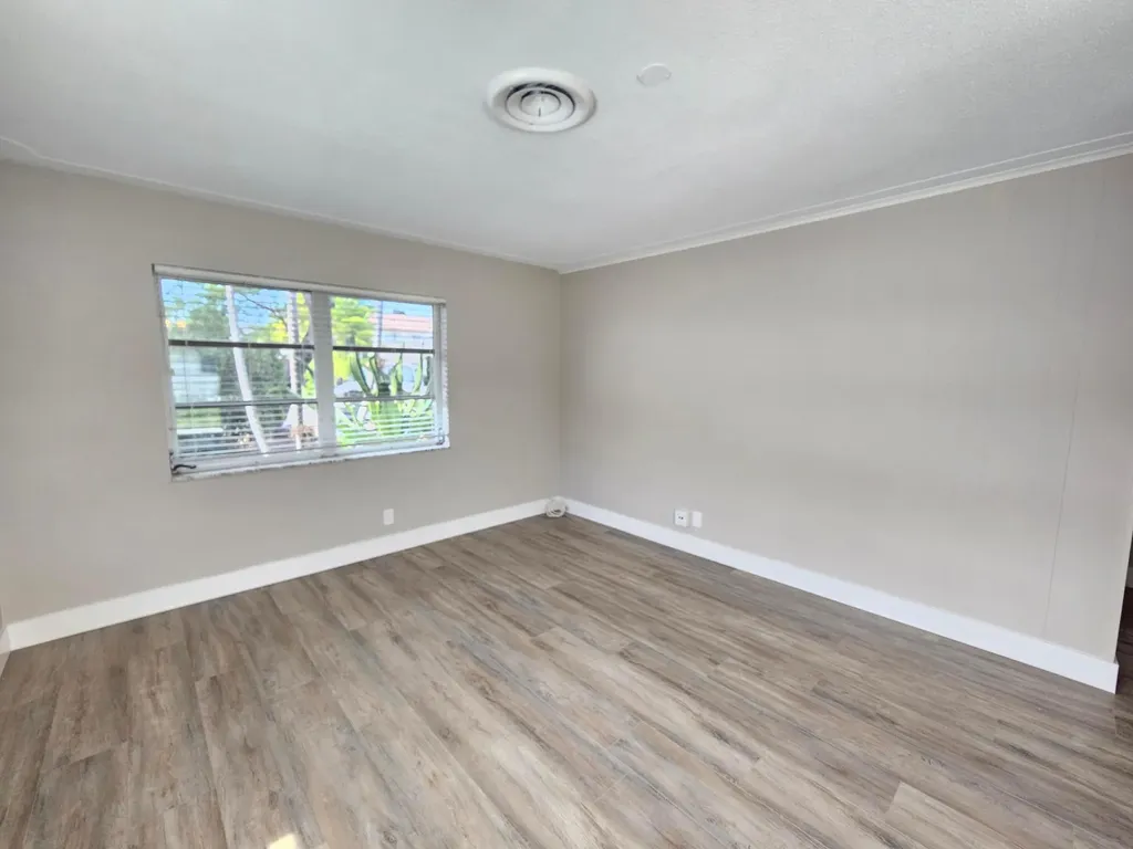 2110 NE 41st Street Lighthouse Point FL 33064