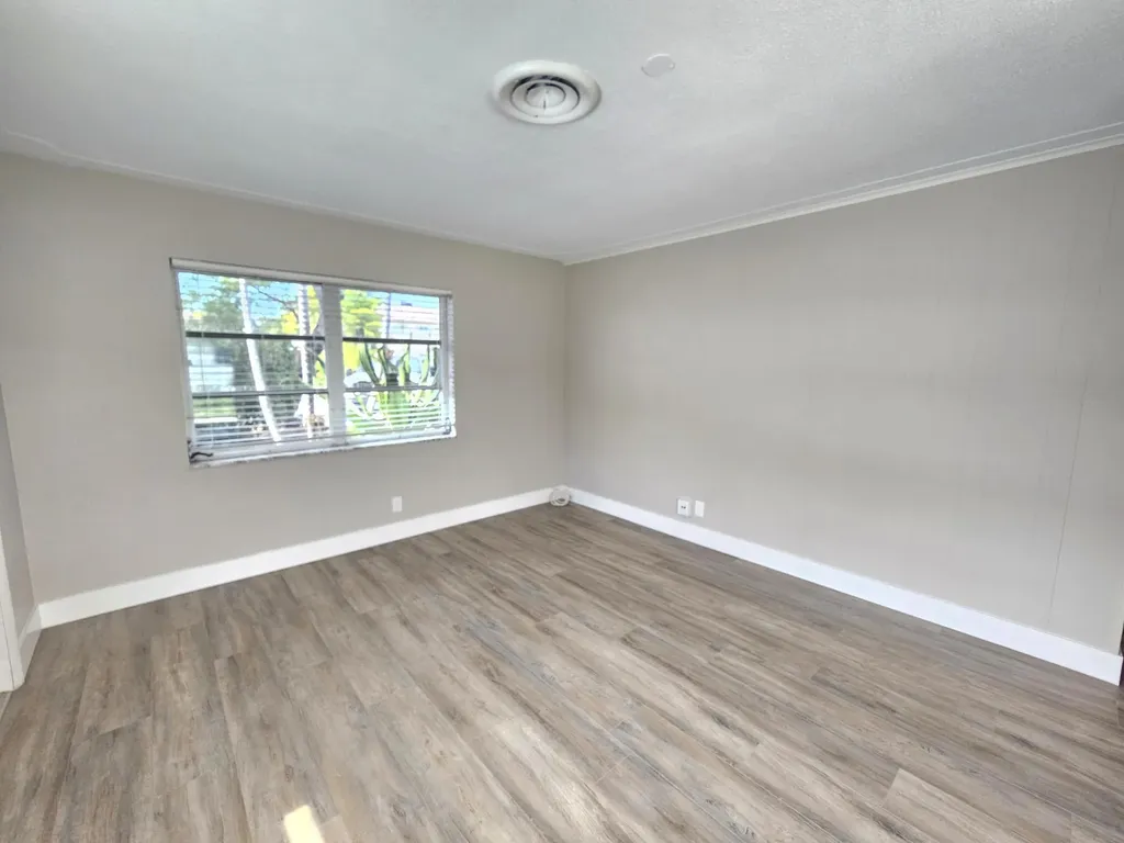 2110 NE 41st Street Lighthouse Point FL 33064