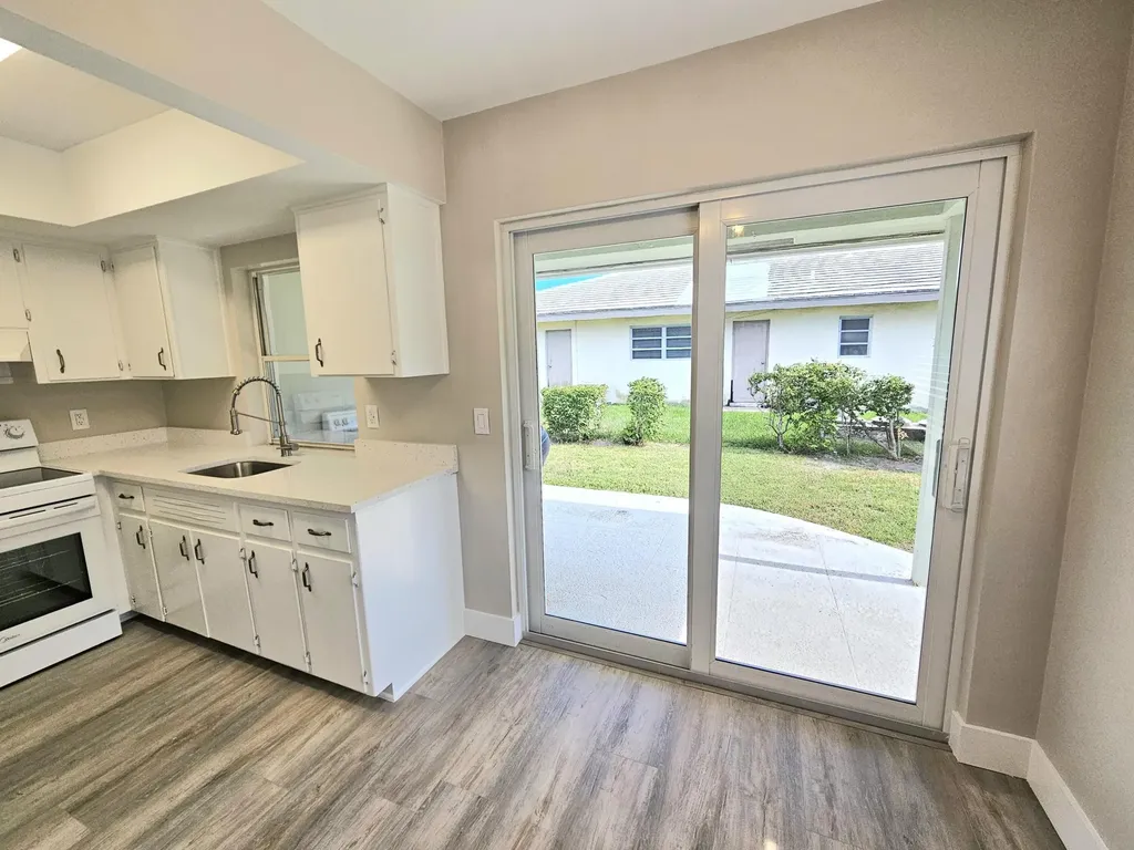 2110 NE 41st Street Lighthouse Point FL 33064