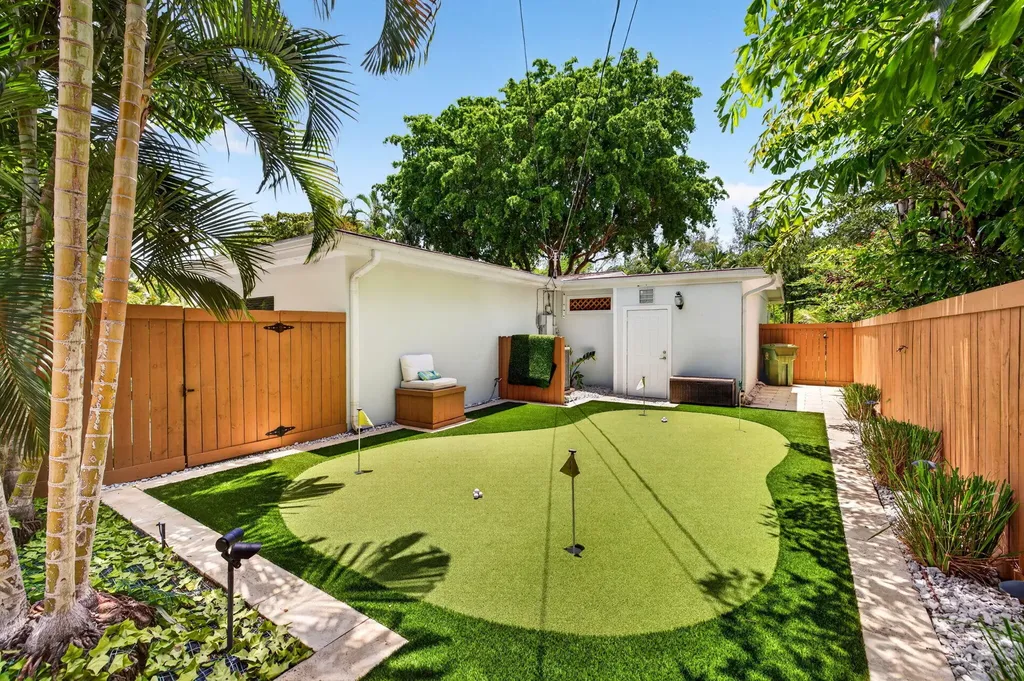 1318 SE 12th Way Fort Lauderdale FL 33316