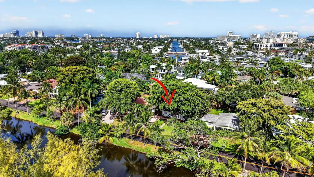 1318 SE 12th Way Fort Lauderdale FL 33316