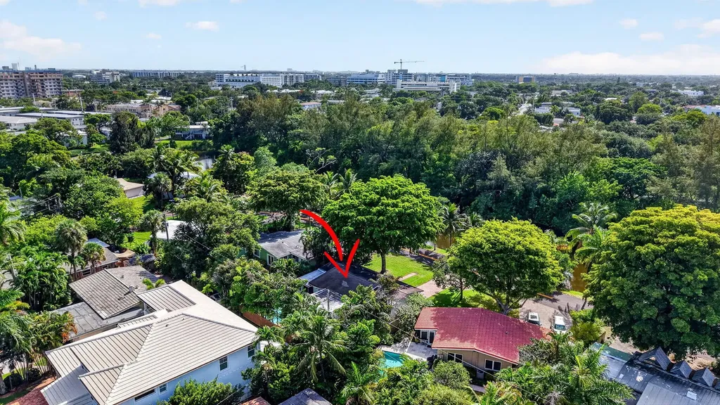 1318 SE 12th Way Fort Lauderdale FL 33316