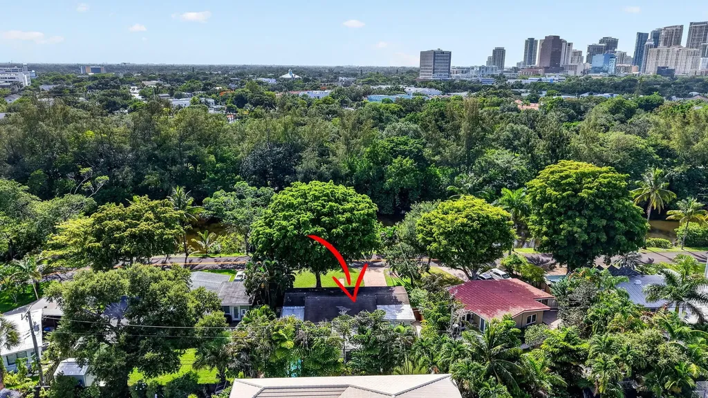 1318 SE 12th Way Fort Lauderdale FL 33316