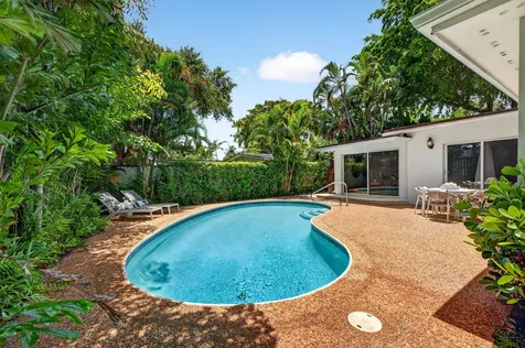 1318 SE 12th Way Fort Lauderdale FL 33316