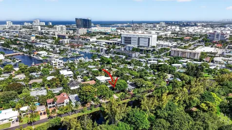 1318 SE 12th Way Fort Lauderdale FL 33316