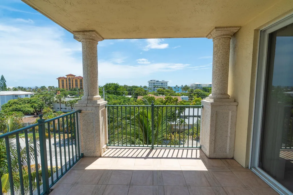 9 NE 20th Avenue Deerfield Beach FL 33441