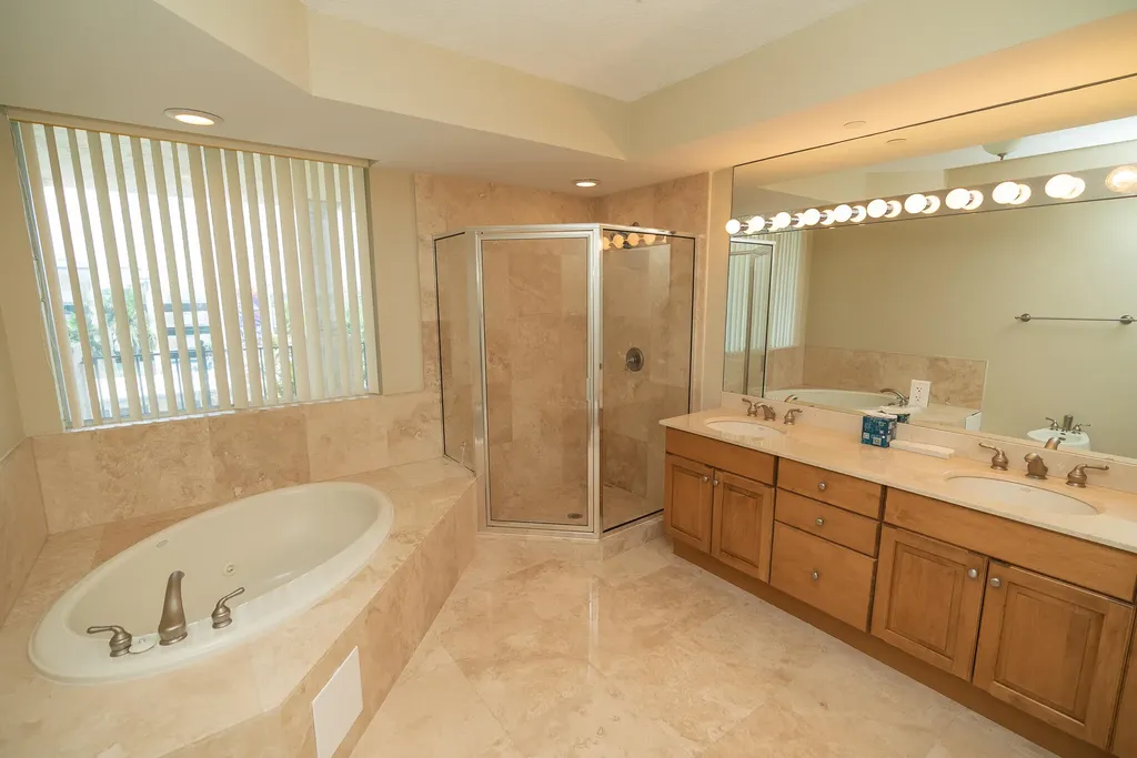9 NE 20th Avenue Deerfield Beach FL 33441