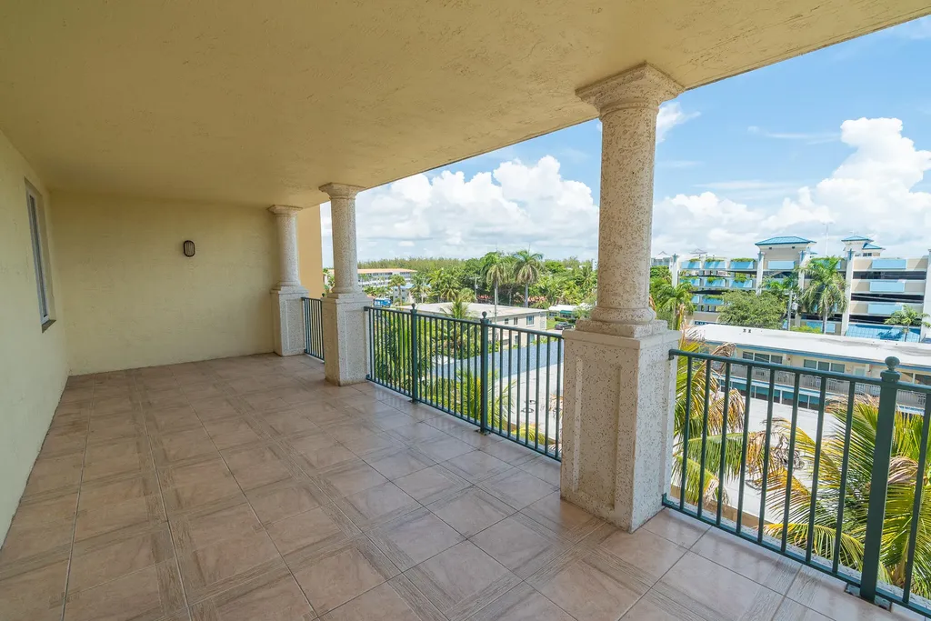 9 NE 20th Avenue Deerfield Beach FL 33441
