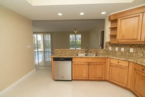 9 NE 20th Avenue Deerfield Beach FL 33441