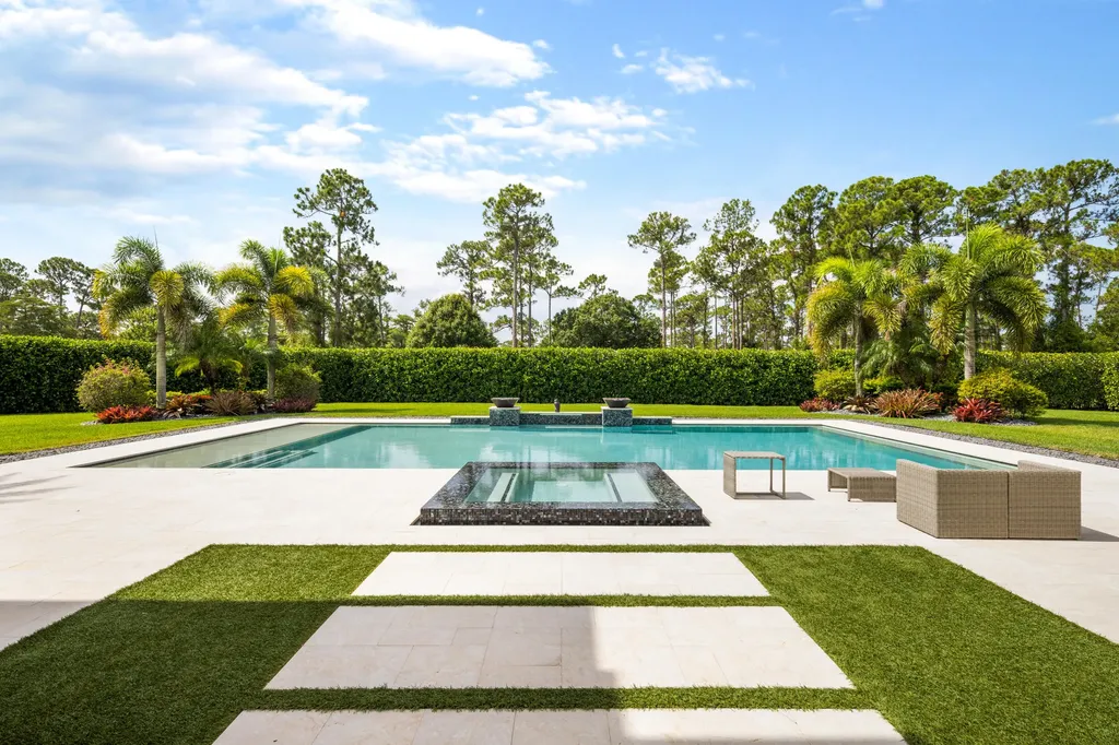 8120 SE Old Plantation Circle Jupiter FL 33458
