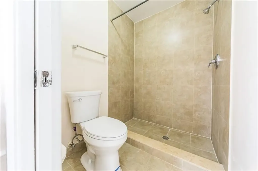 1343 Hampton Boulevard North Lauderdale FL 33068