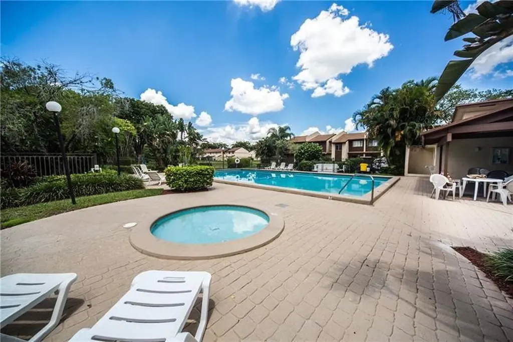 1343 Hampton Boulevard North Lauderdale FL 33068