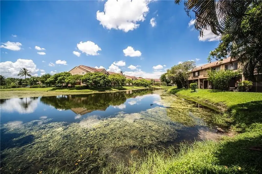 1343 Hampton Boulevard North Lauderdale FL 33068