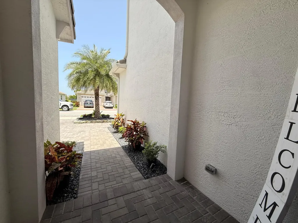 4631 Canopy Grove Drive Westlake FL 33470