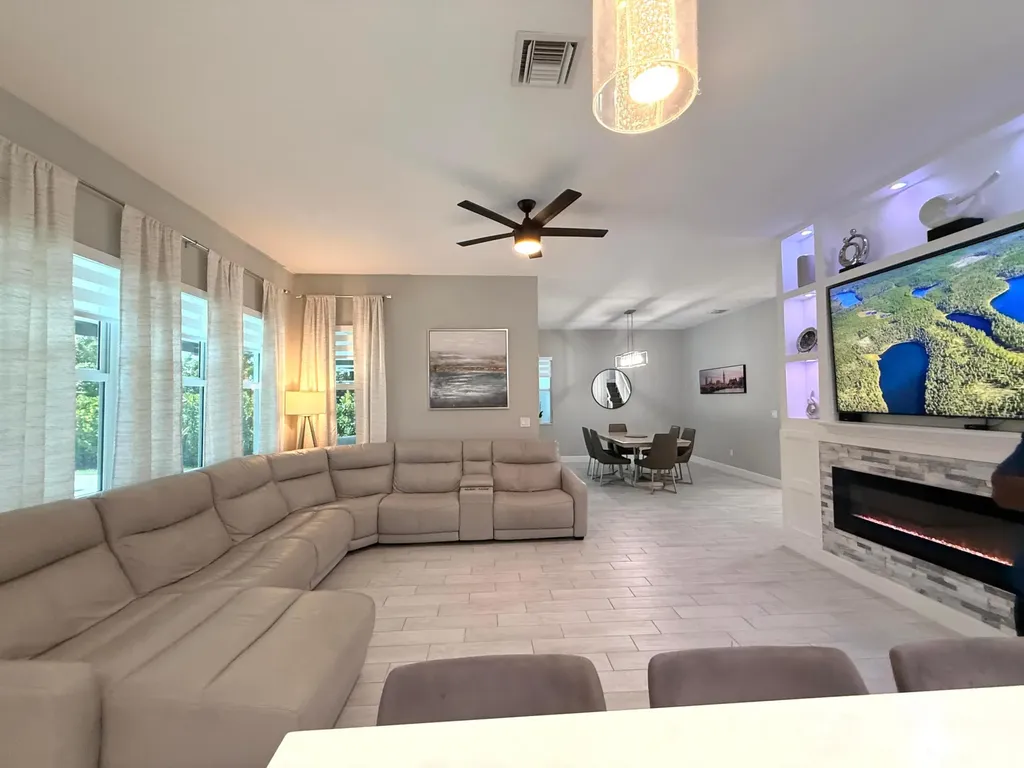 4631 Canopy Grove Drive Westlake FL 33470