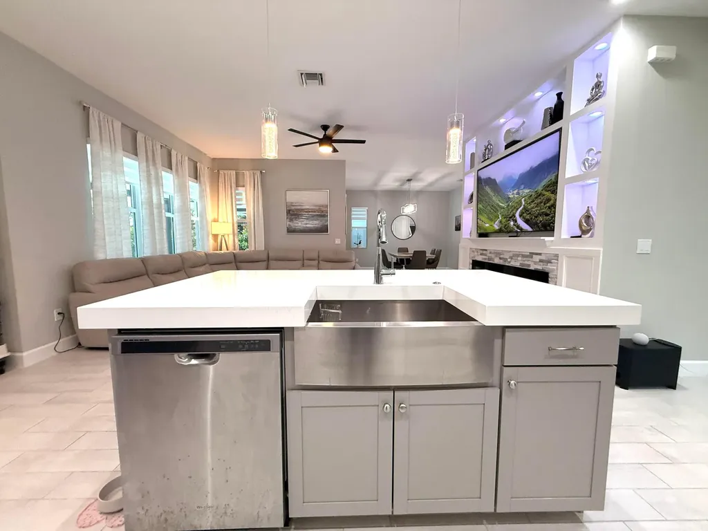 4631 Canopy Grove Drive Westlake FL 33470
