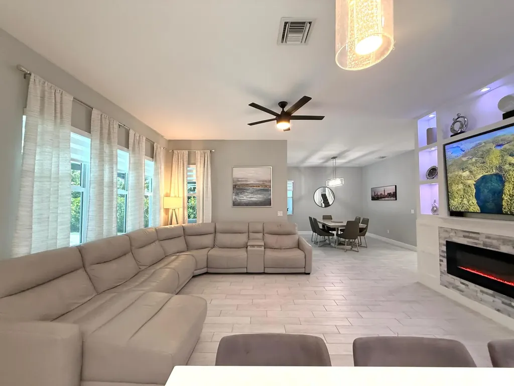 4631 Canopy Grove Drive Westlake FL 33470