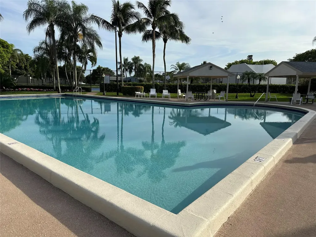 8395 Garden Gate Place Boca Raton FL 33433