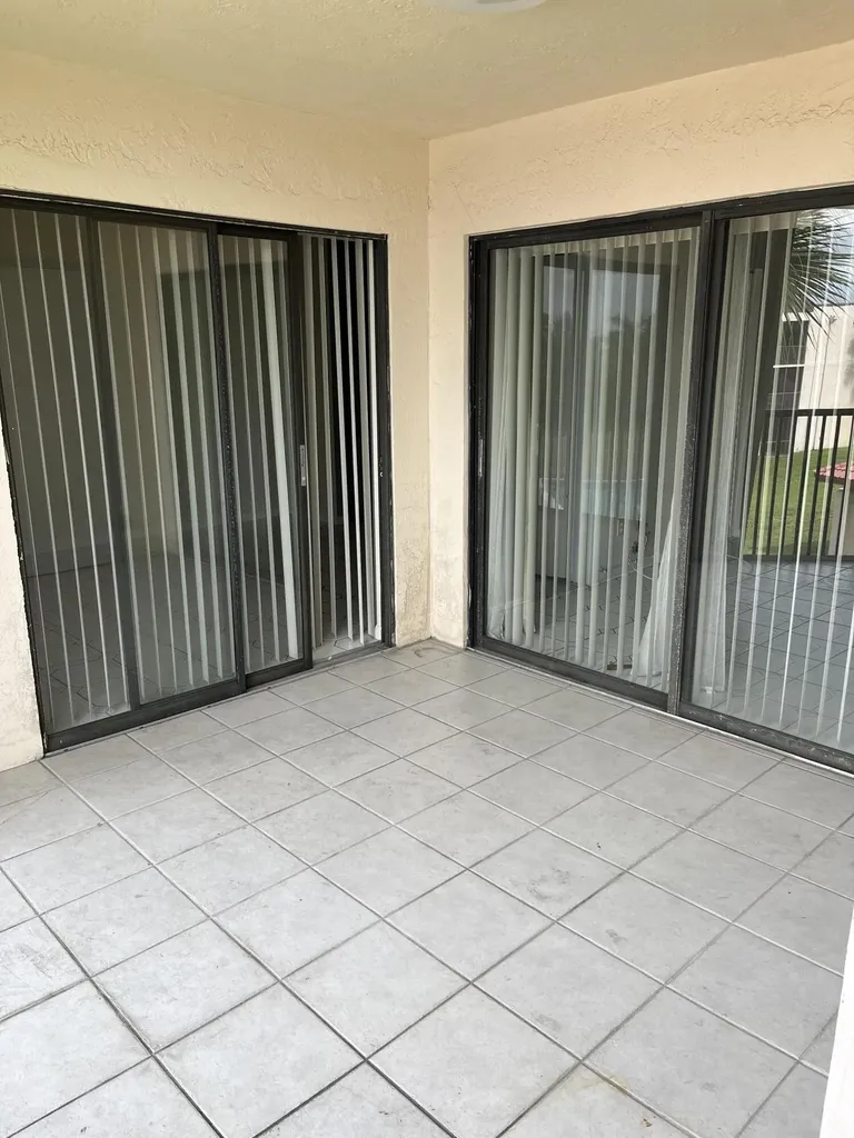 3396 Foxcroft Road Miramar FL 33025