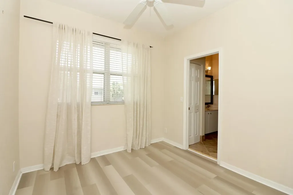 2952 NW 33rd Lane Lauderdale Lakes FL 33311