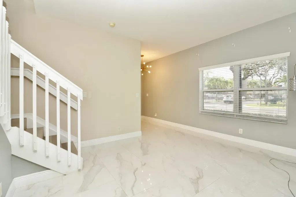 2952 NW 33rd Lane Lauderdale Lakes FL 33311